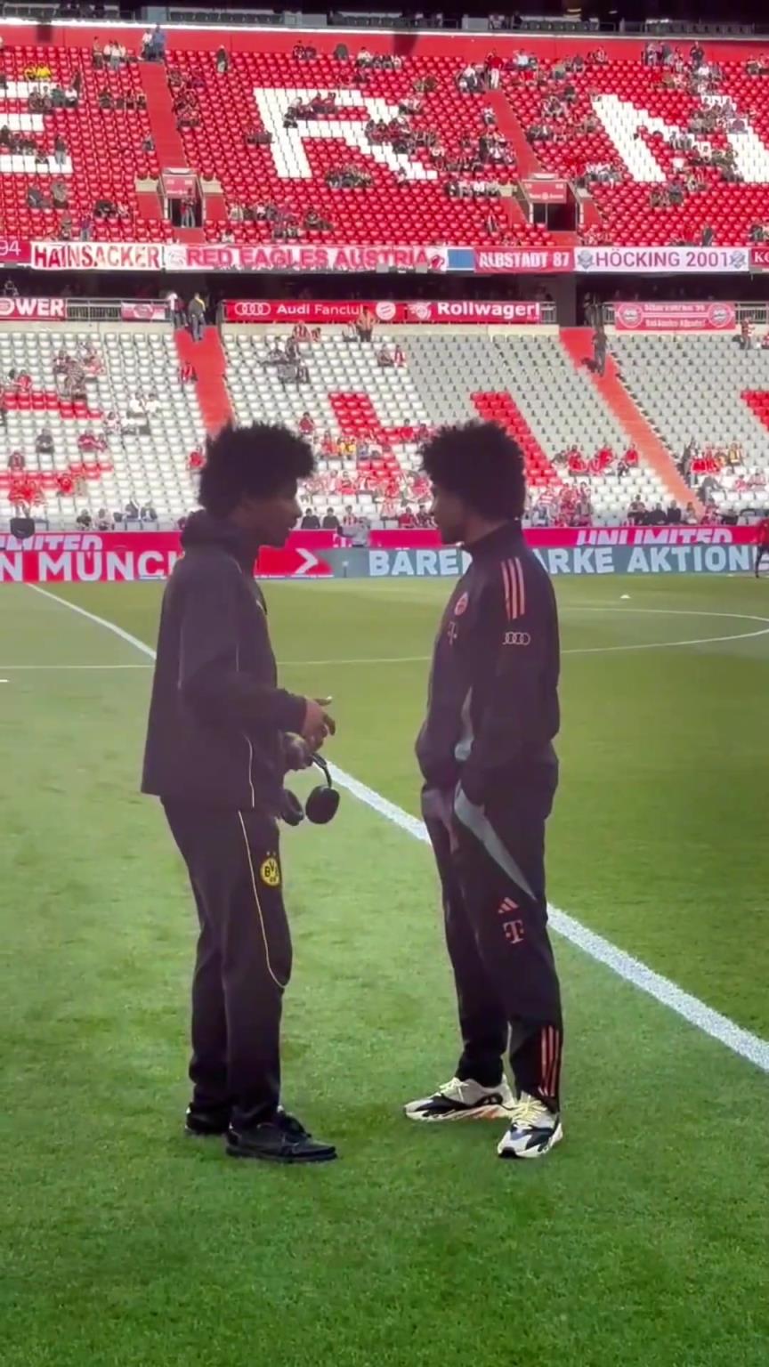 一模一樣的蓬蓬頭！一時分不清阿德耶米和格納布里了！